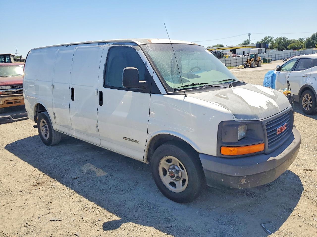 2003 GMC Savana G2500 - Фото 4