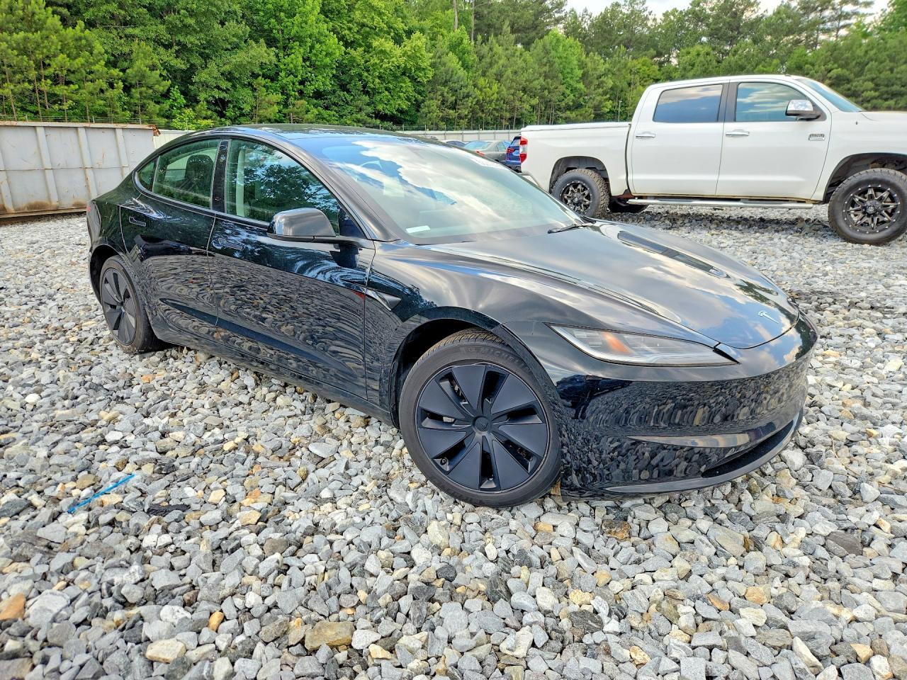 2024 Tesla Model 3 - Фото 4
