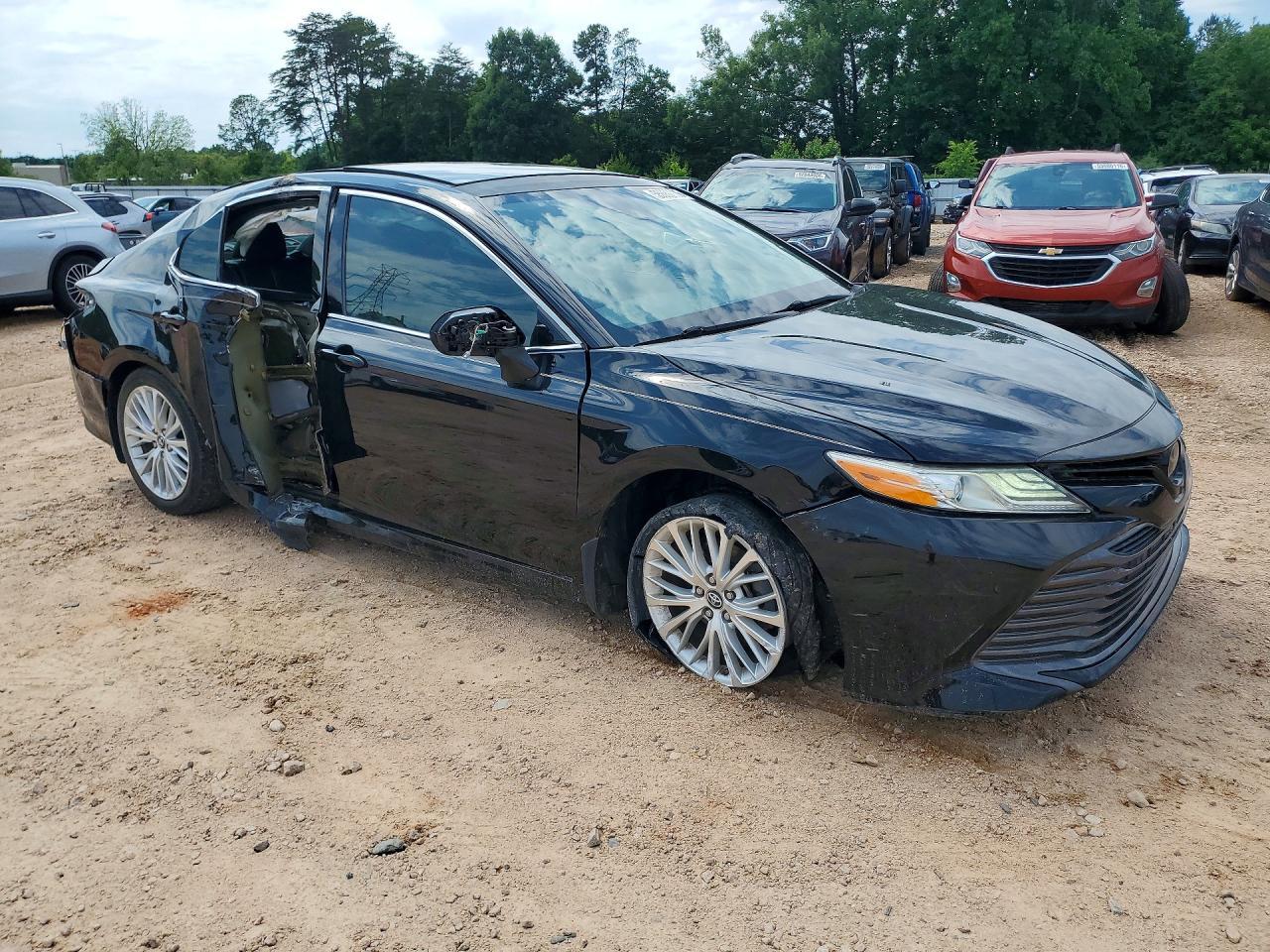 2019 Toyota Camry Xle V6 - Фото 4