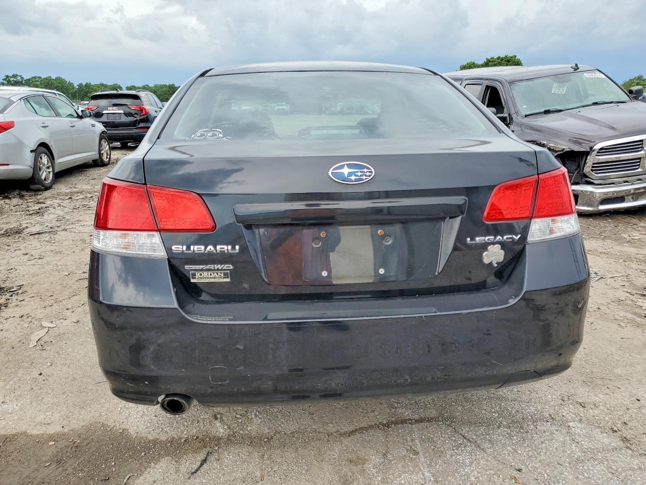 2013 Subaru Legacy 2.5I Premium - Image 6