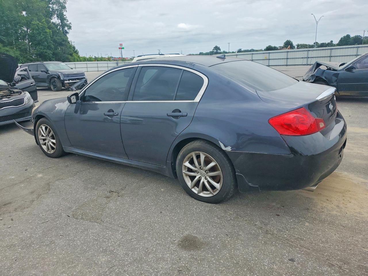 2008 Infiniti G35 X - Image 2