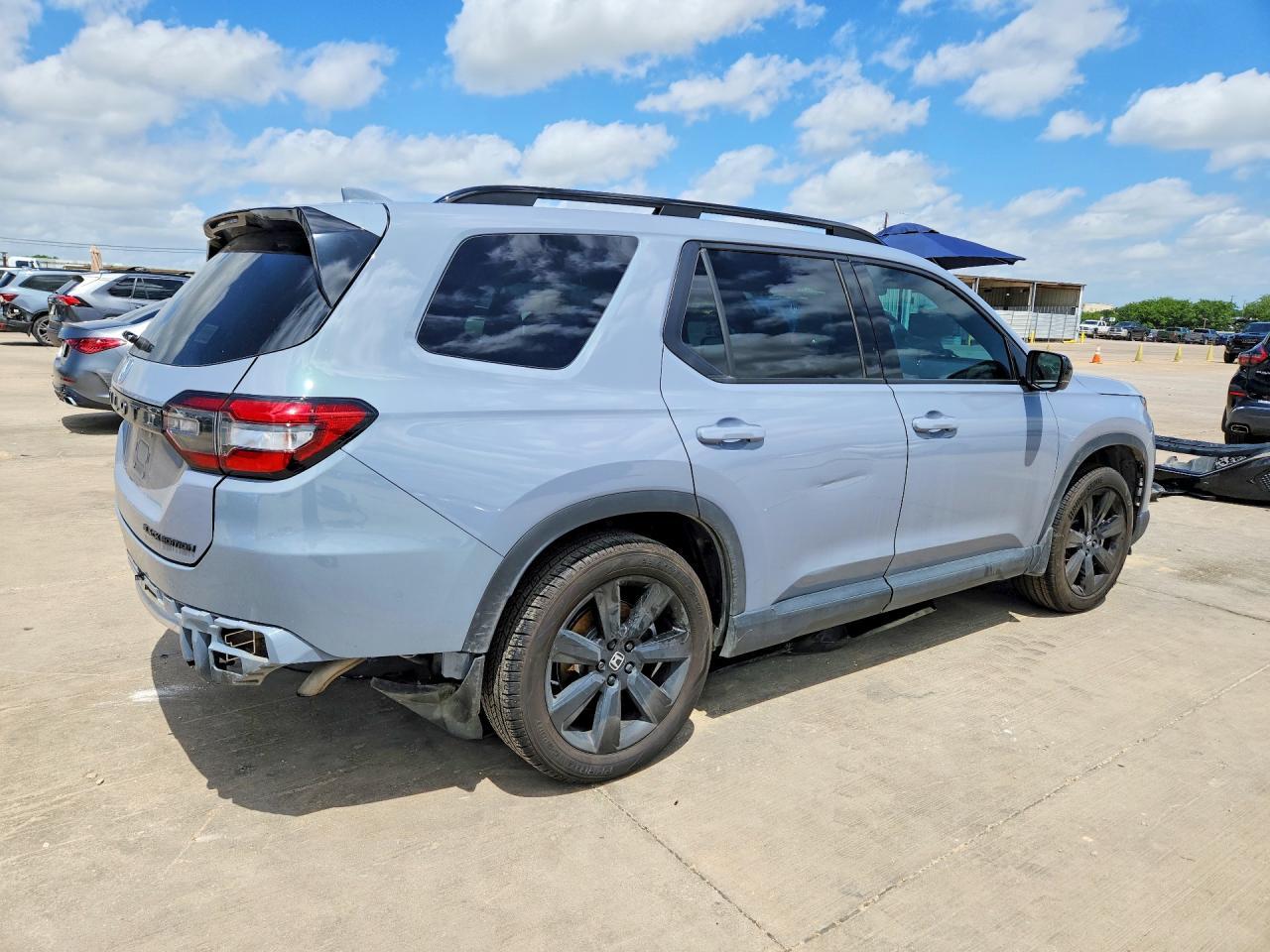 2025 Honda Pilot Black - Image 3