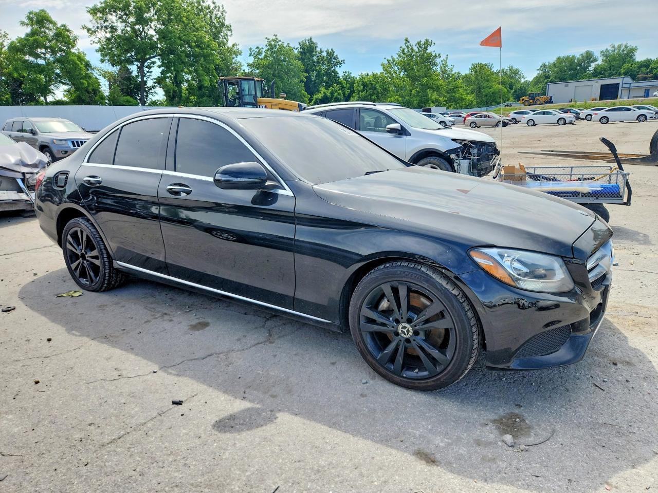 2018 Mercedes-Benz C 300 4Matic - Image 4