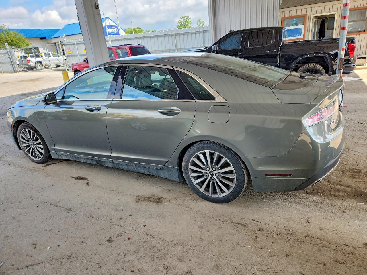 2017 Lincoln Mkz Hybrid Select - Image 2