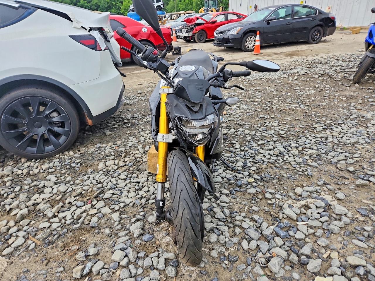 2023 BMW G310 R - Фото 2