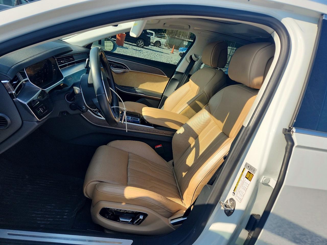 2020 Audi A8 L - Фото 7