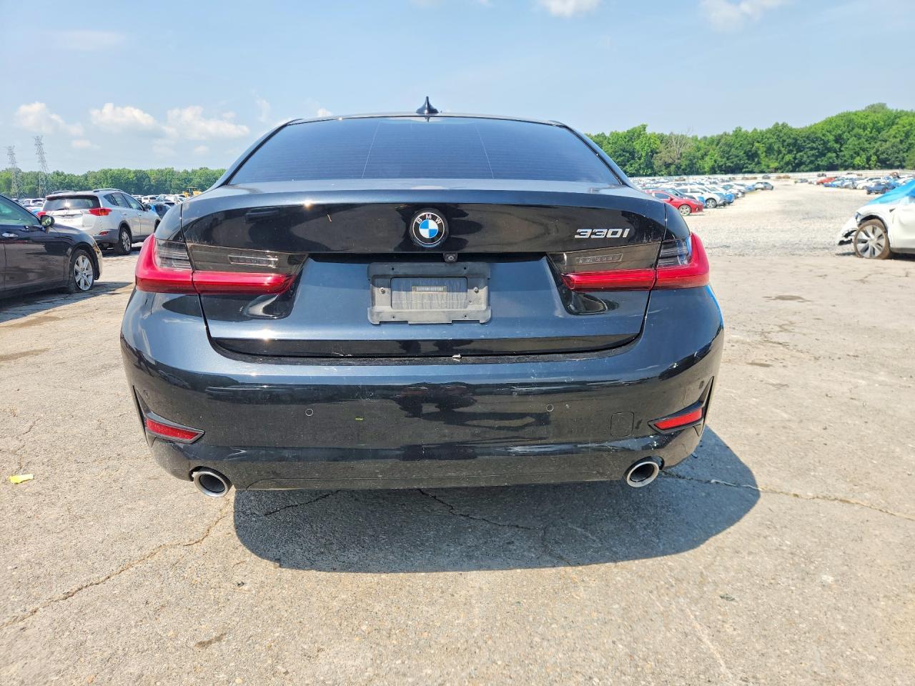 2021 BMW 330 - Image 6