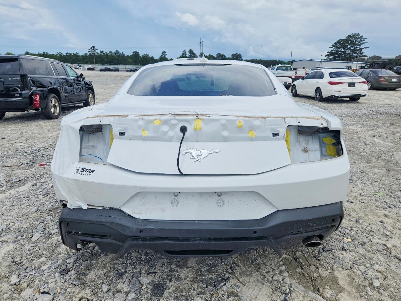 2024 Ford Mustang - Фото 6