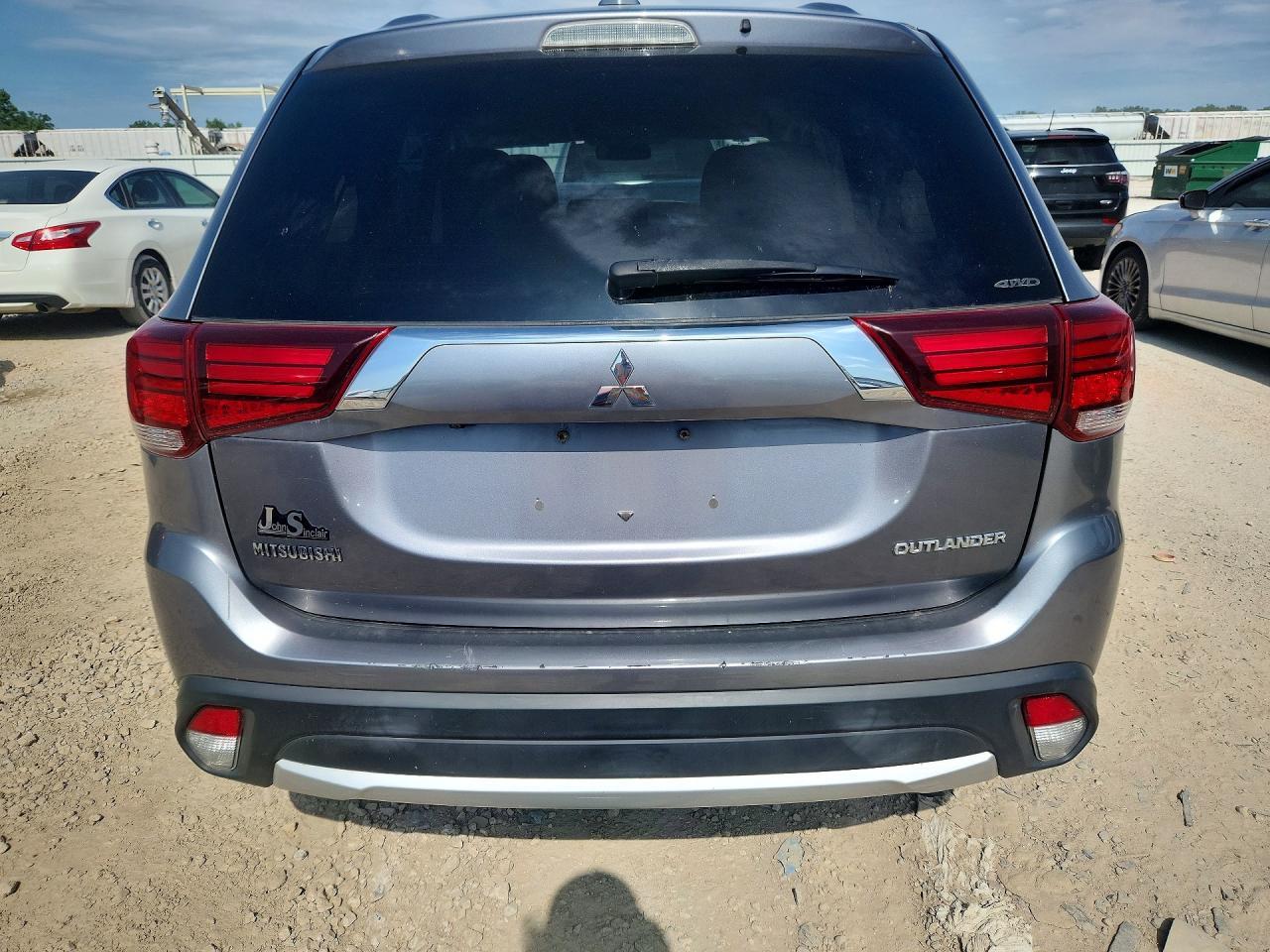 2018 Mitsubishi Outlander Se - Фото 6