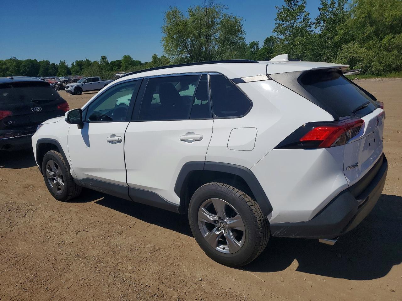 2022 Toyota Rav4 Xle - Фото 2