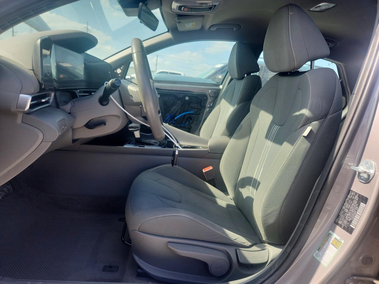 2023 Hyundai Elantra Sel - Фото 7