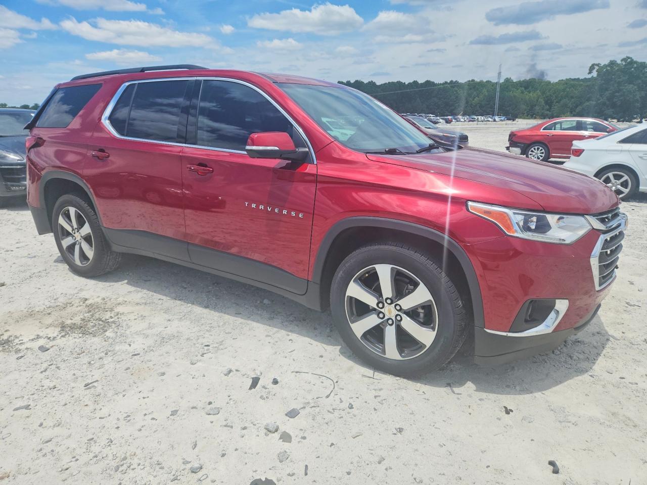 2021 Chevrolet Traverse Lt - Фото 4