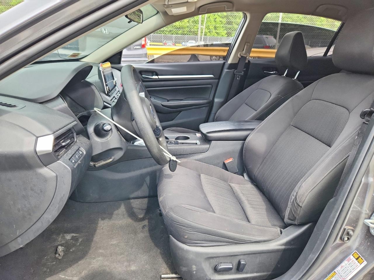 2022 Nissan Altima Sv - Image 7