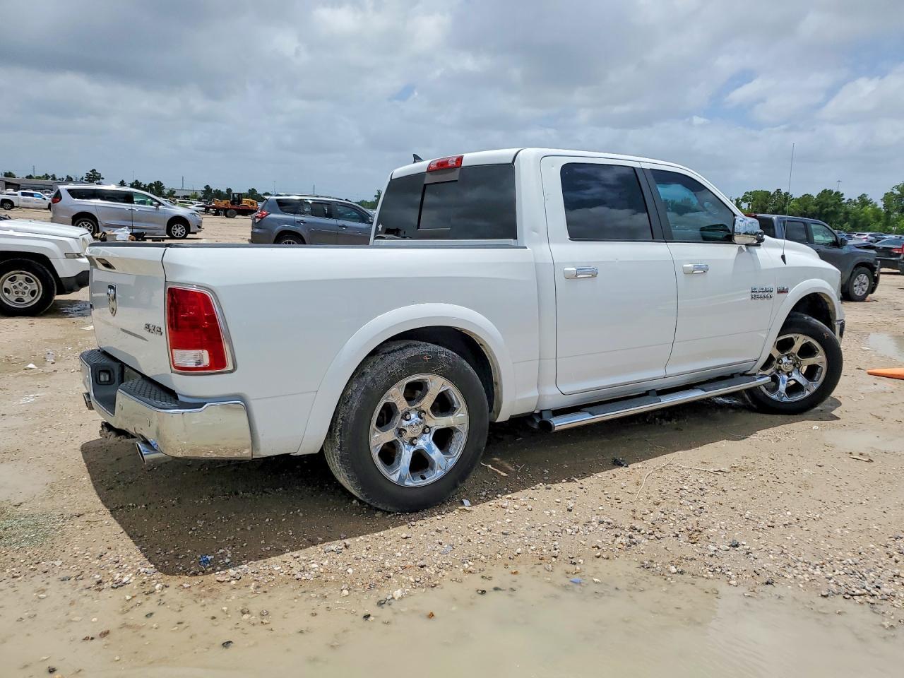 2015 Ram 1500 Laramie - Фото 3