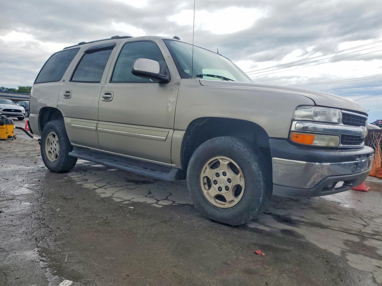 2004 Chevrolet Tahoe K1500 - Image 4
