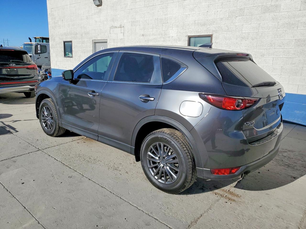 2021 Mazda Cx-5 Touring - Image 2