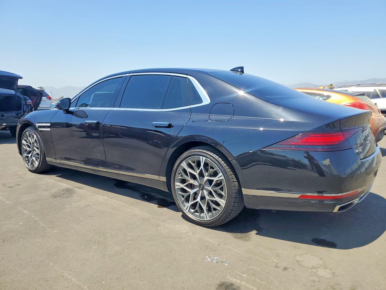 2025 Genesis G90 3.5T E-Supercharger - Фото 2
