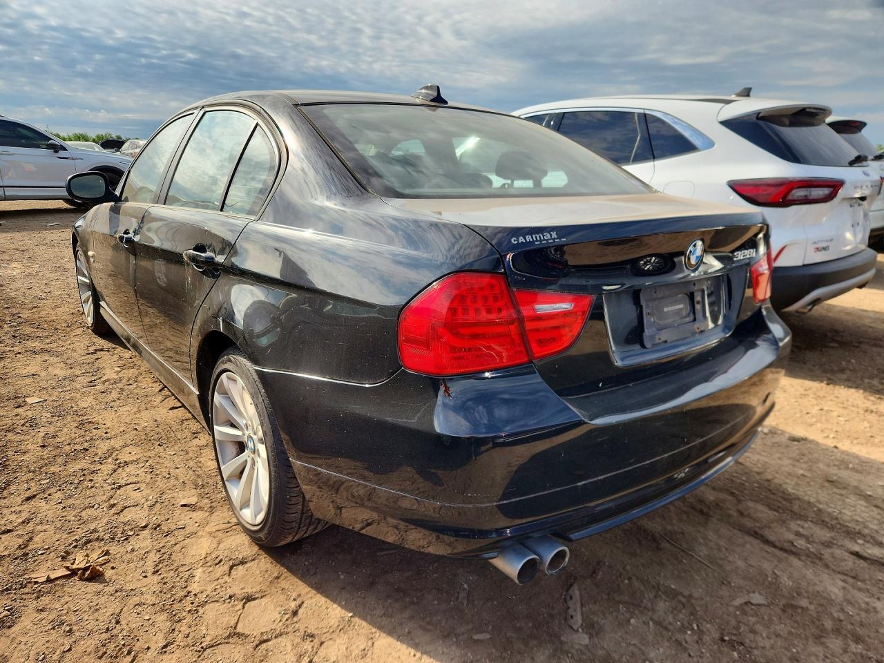 2011 BMW 328 Xi - Фото 2