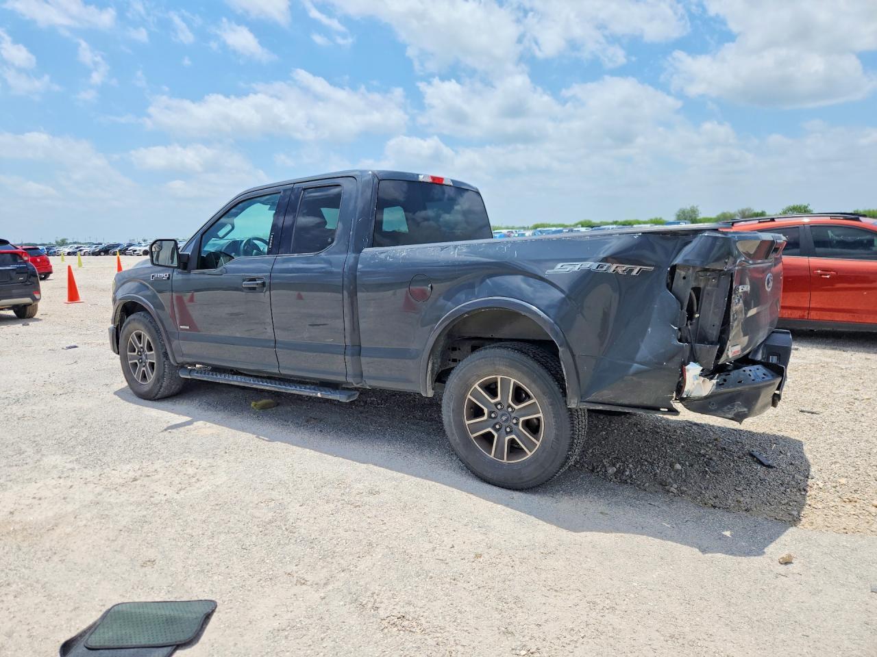 2016 Ford F150 Super Cab - Image 2