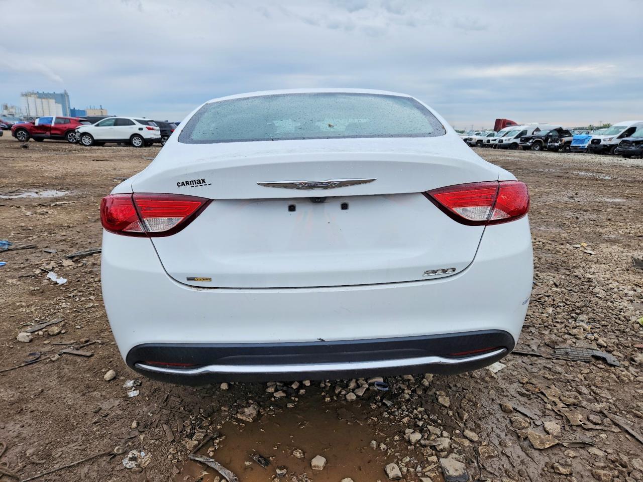 2016 Chrysler 200 Limited - Фото 6