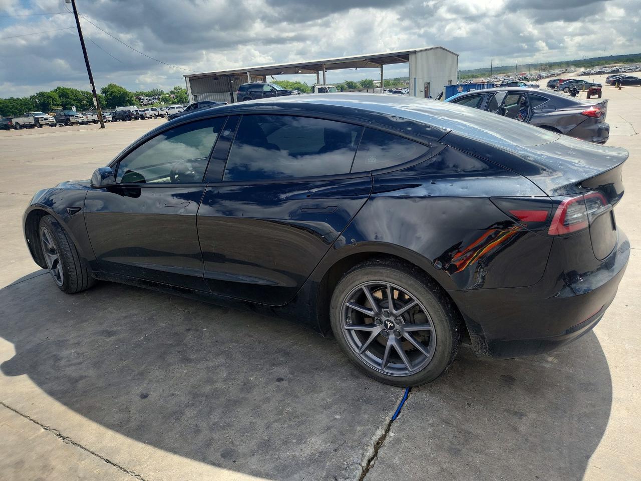 2023 Tesla Model 3 - Image 2