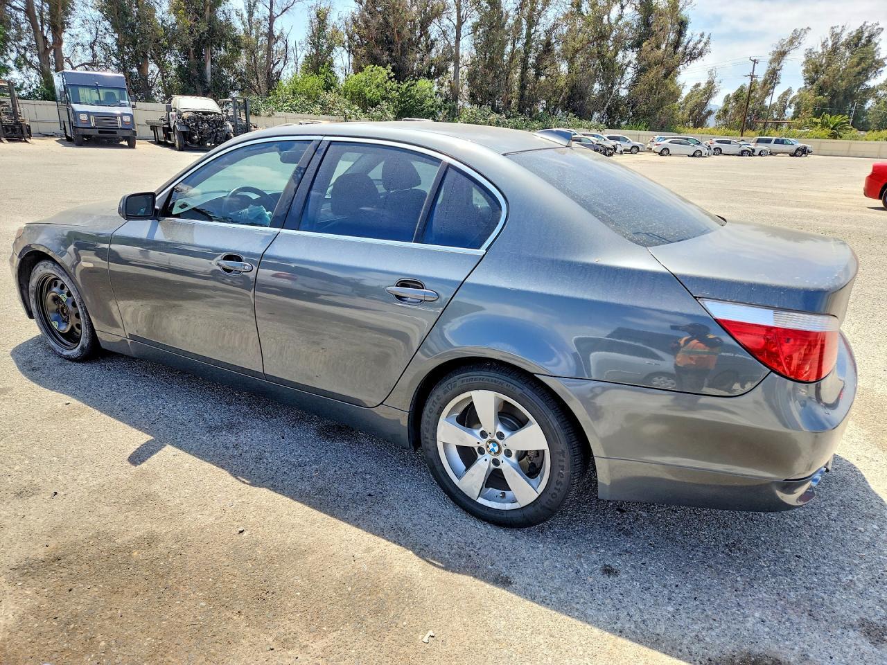 2007 BMW 525 Xi - Image 2