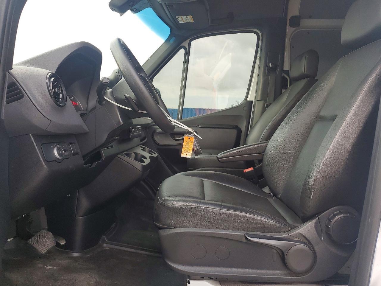2023 Mercedes-Benz Sprinter 2500 - Image 7