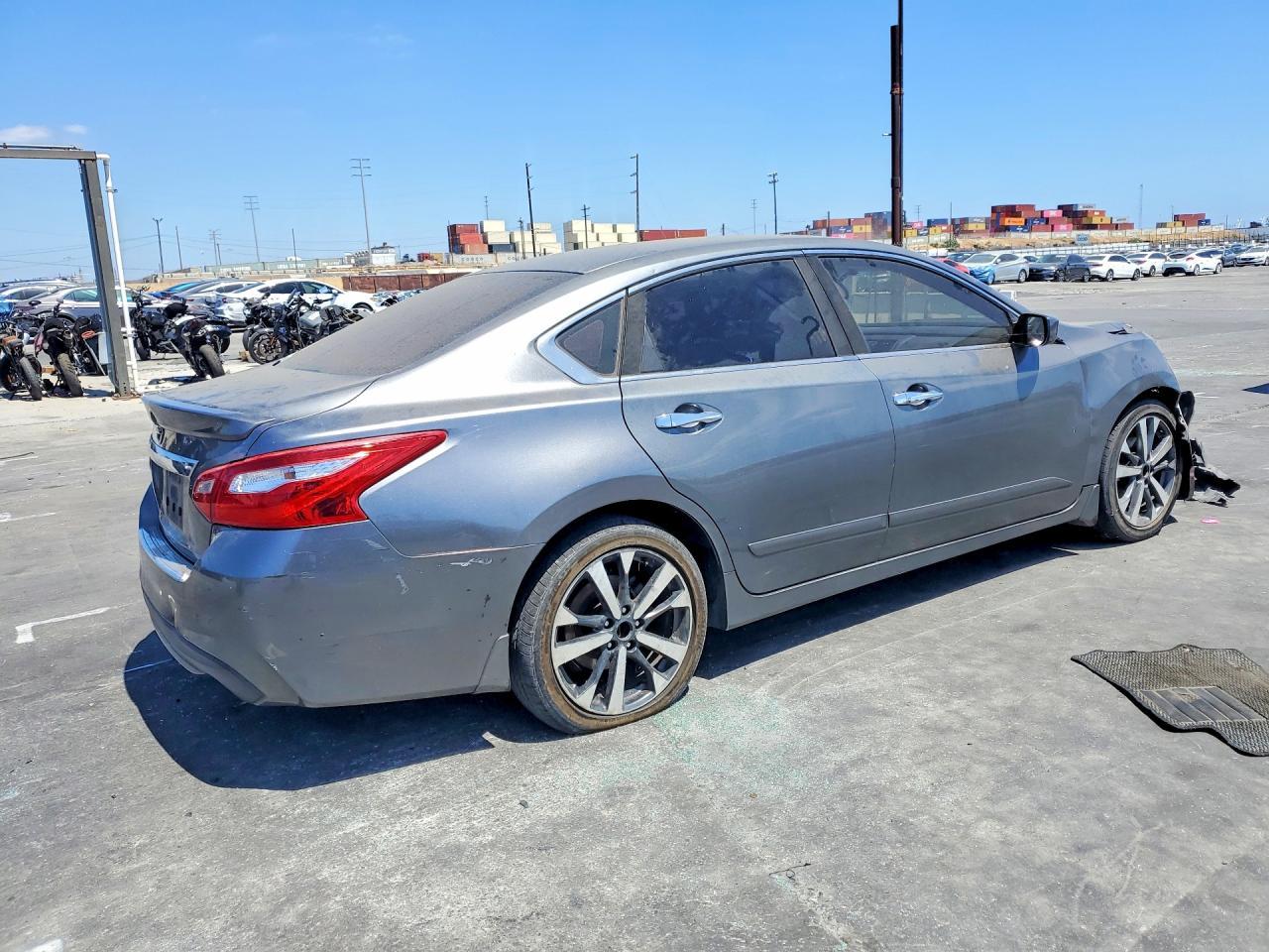 2016 Nissan Altima 2.5 Sr - Image 3