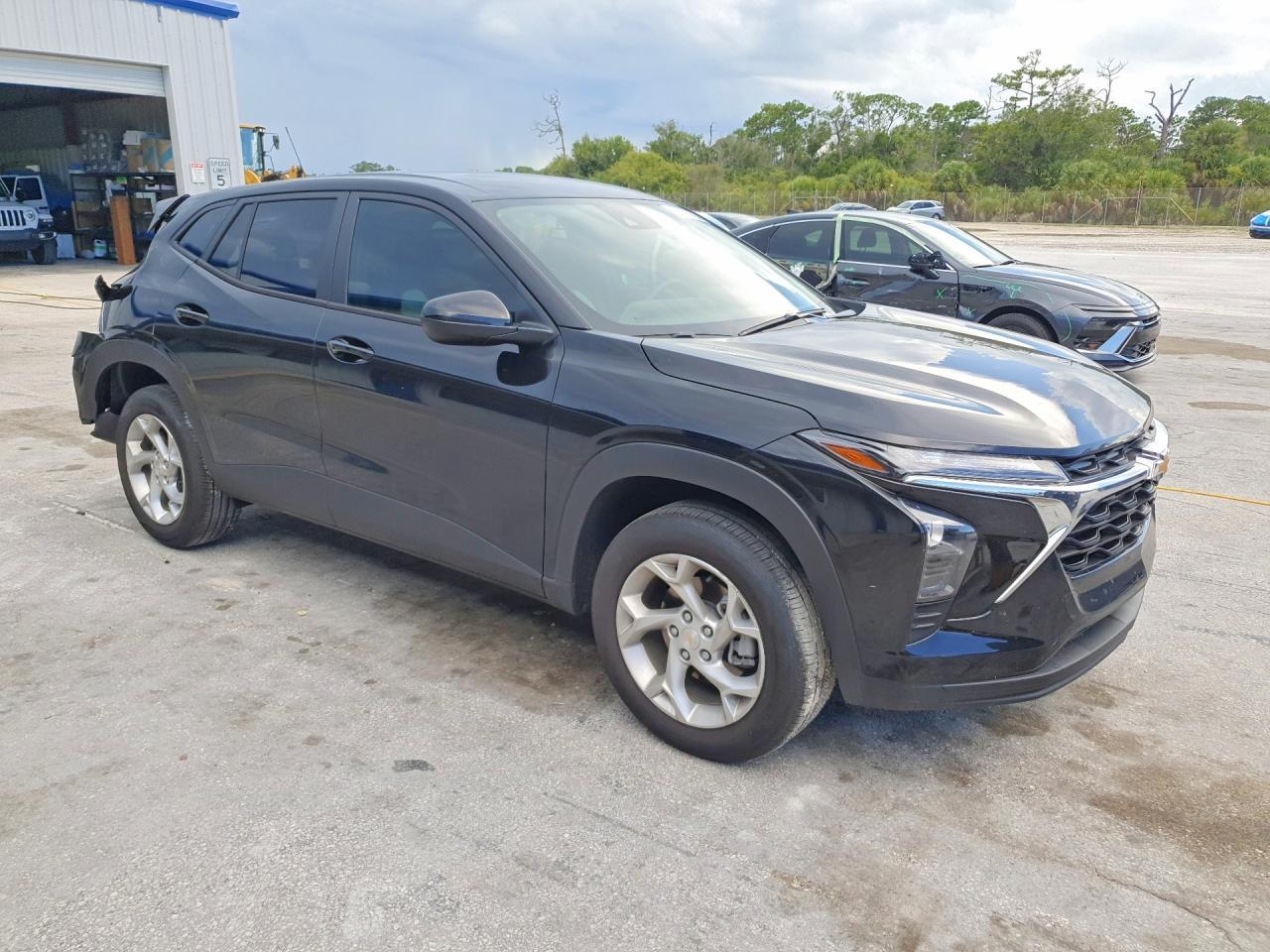2026 Chevrolet Trax Ls - Фото 4