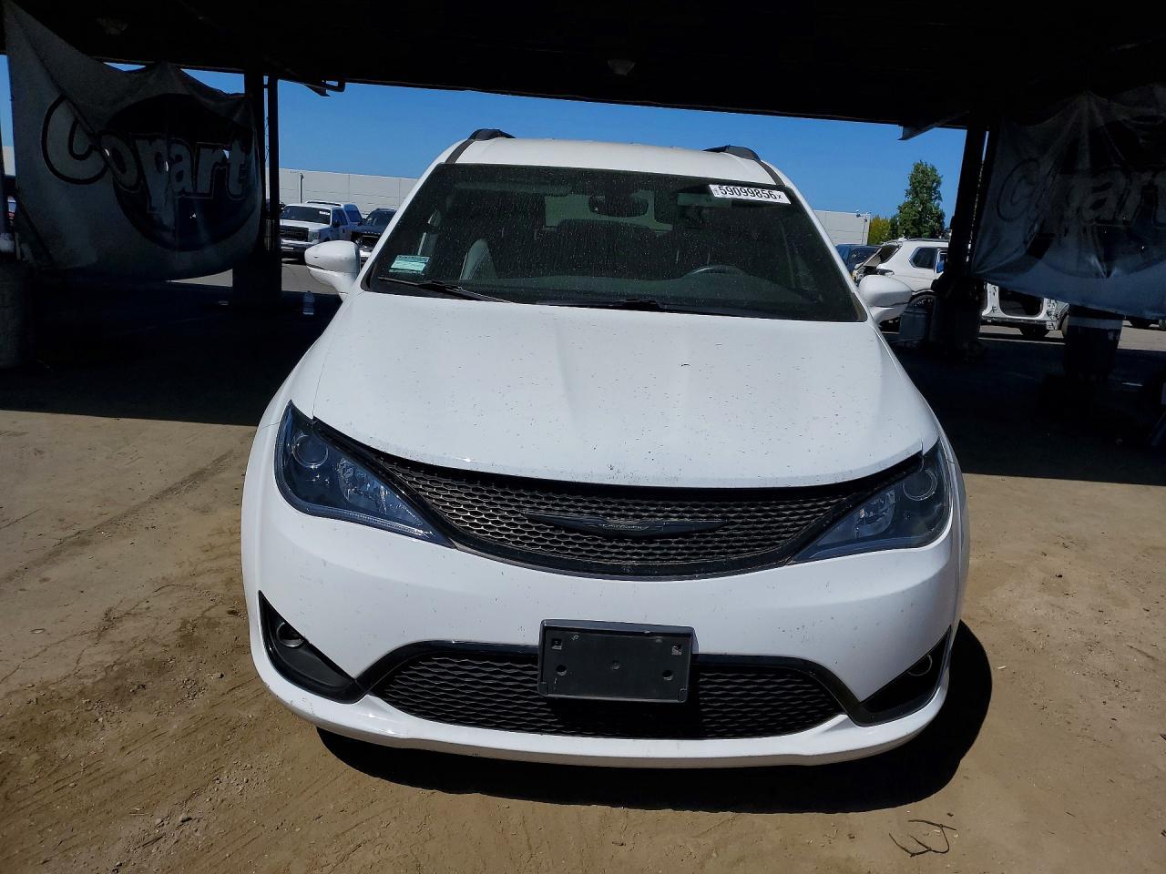 2018 Chrysler Pacifica Limited - Фото 5