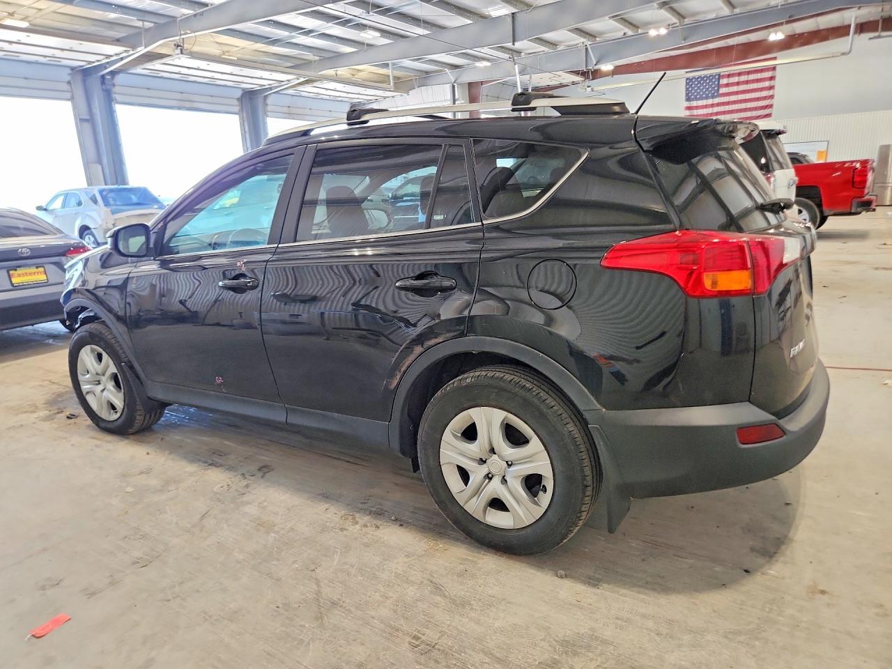 2015 Toyota Rav4 Le - Фото 2
