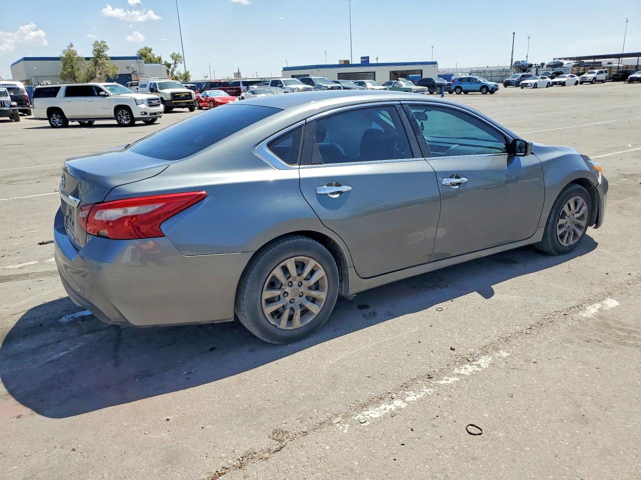 2018 Nissan Altima 2.5 S - Фото 3