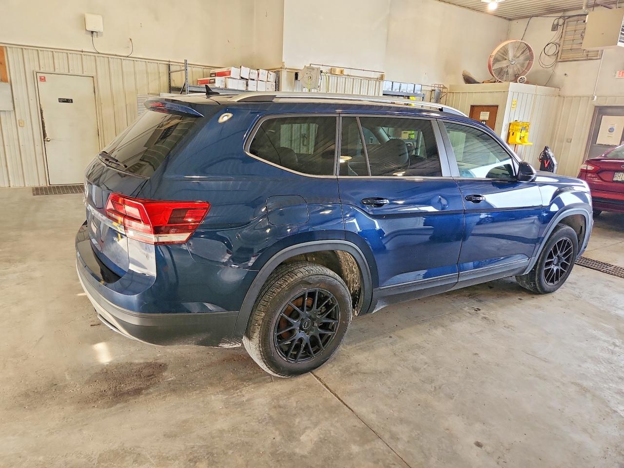 2018 Volkswagen Atlas Se - Image 3