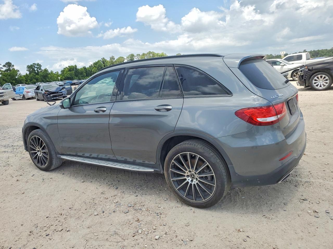2019 Mercedes-Benz Glc 300 - Фото 2