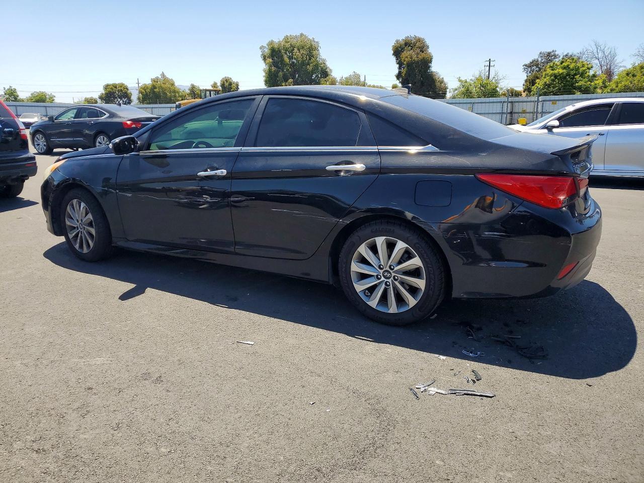 2014 Hyundai Sonata Limited - Image 2