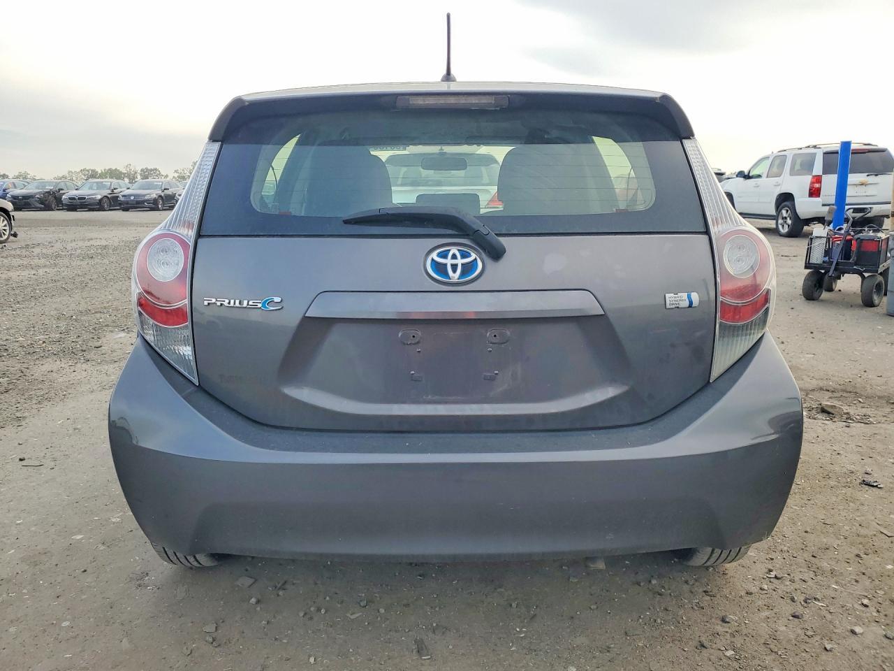 2012 Toyota Prius C Two - Image 6