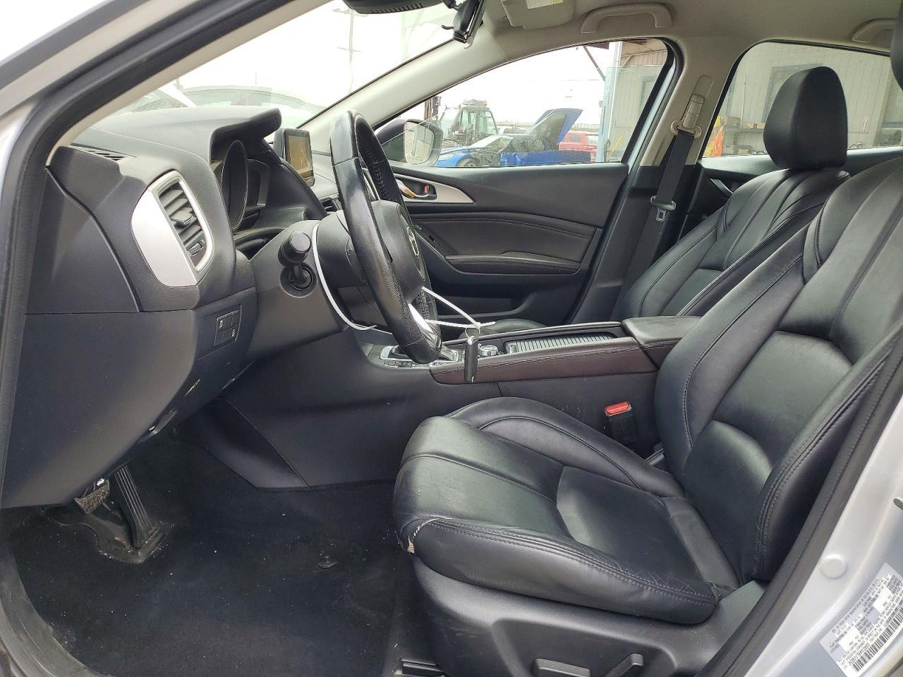 2017 Mazda 3 Touring - Image 7