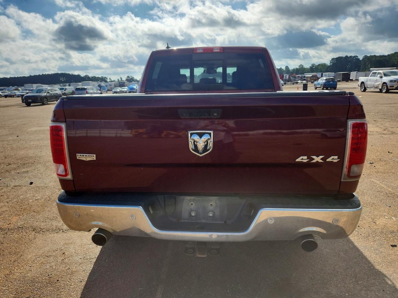 2017 Ram 1500 Laramie - Image 6