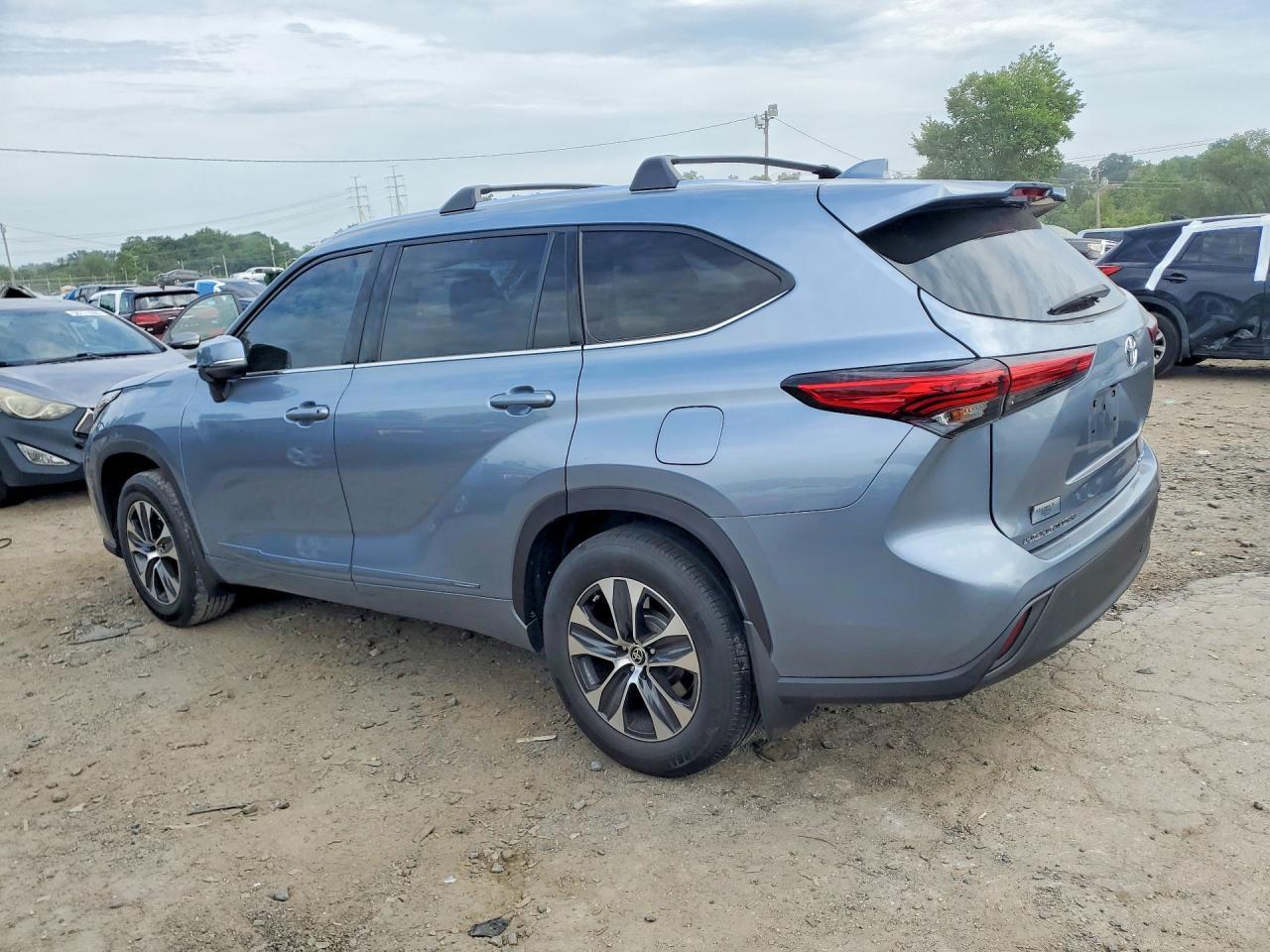 2020 Toyota Highlander Xle - Фото 2