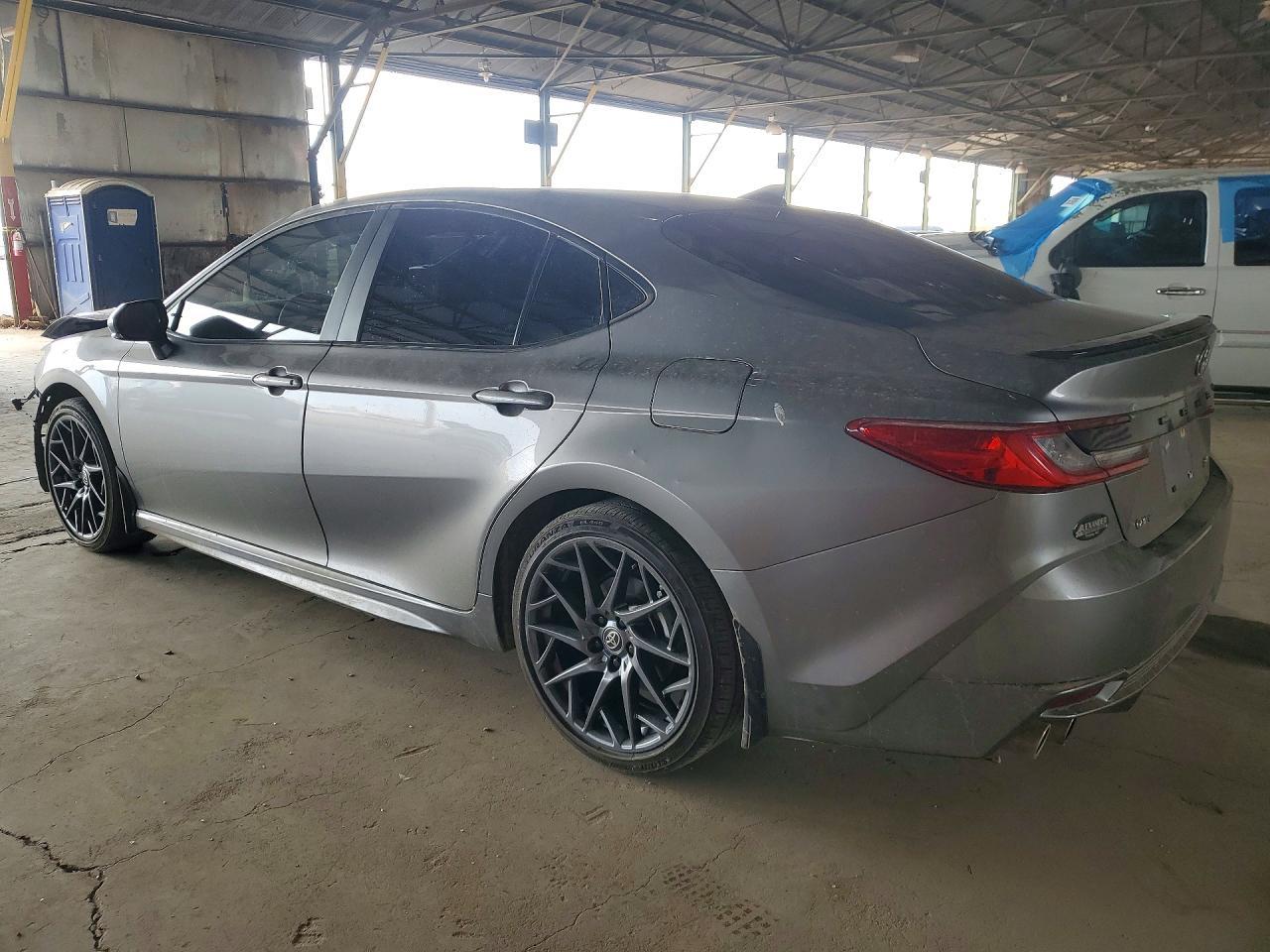 2025 Toyota Camry Xse - Фото 2