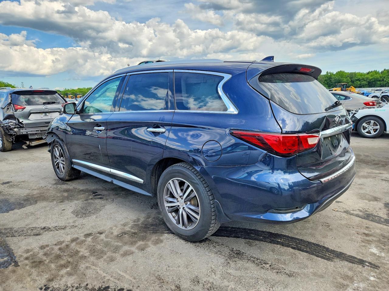 2016 Infiniti Qx60 Base - Image 2