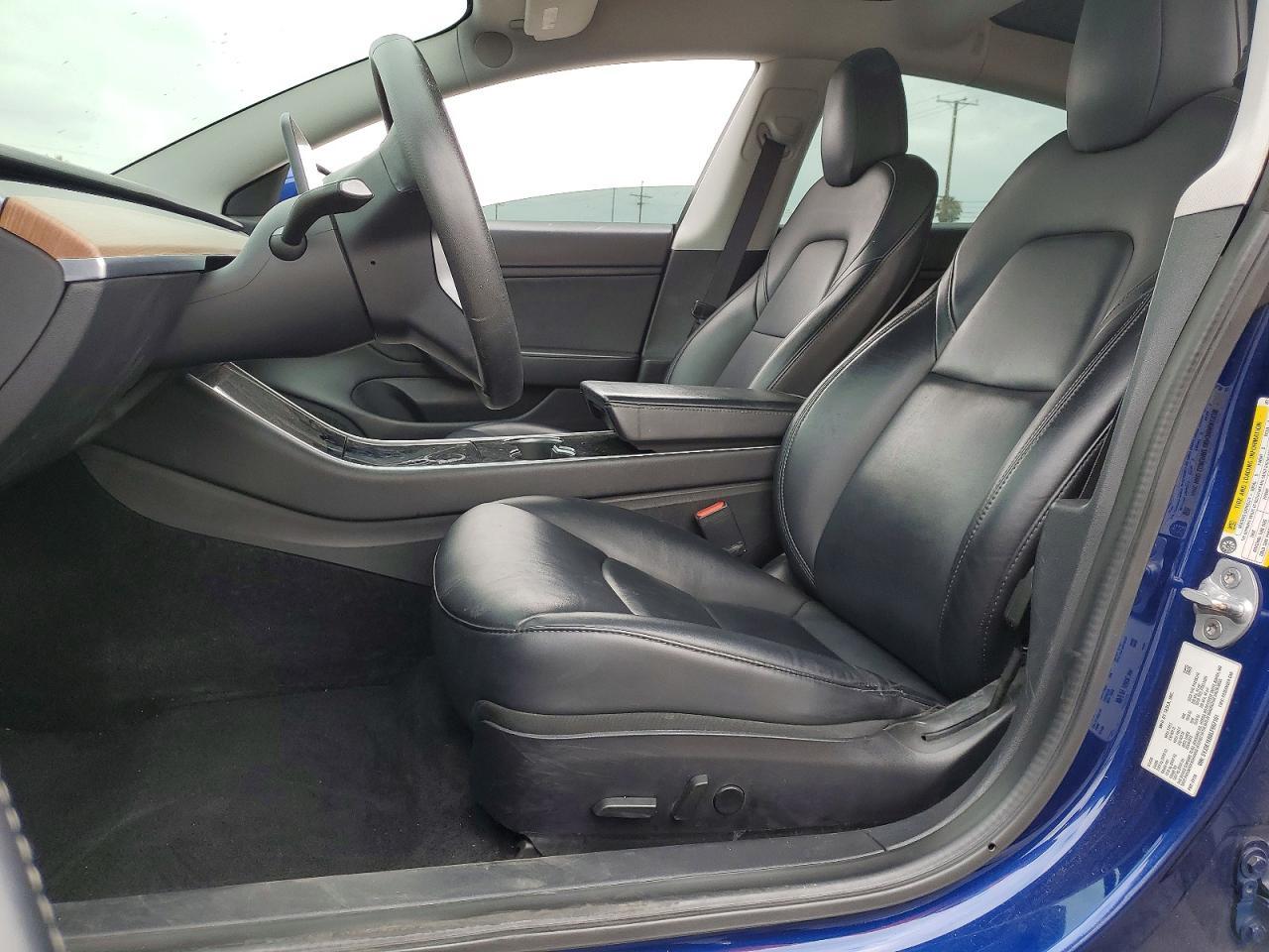2020 Tesla Model 3 - Фото 7