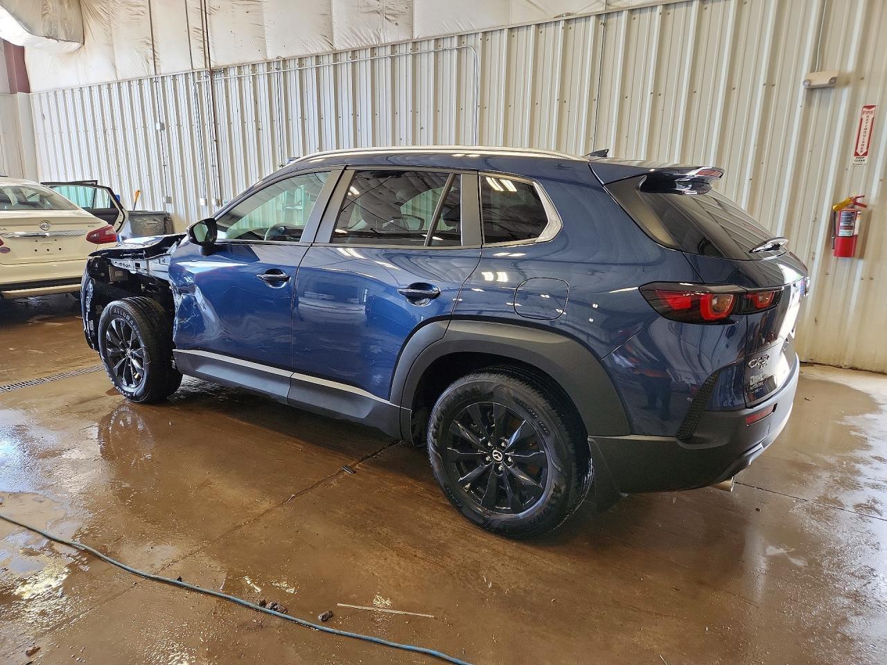 2025 Mazda Cx-50 Premium - Фото 2