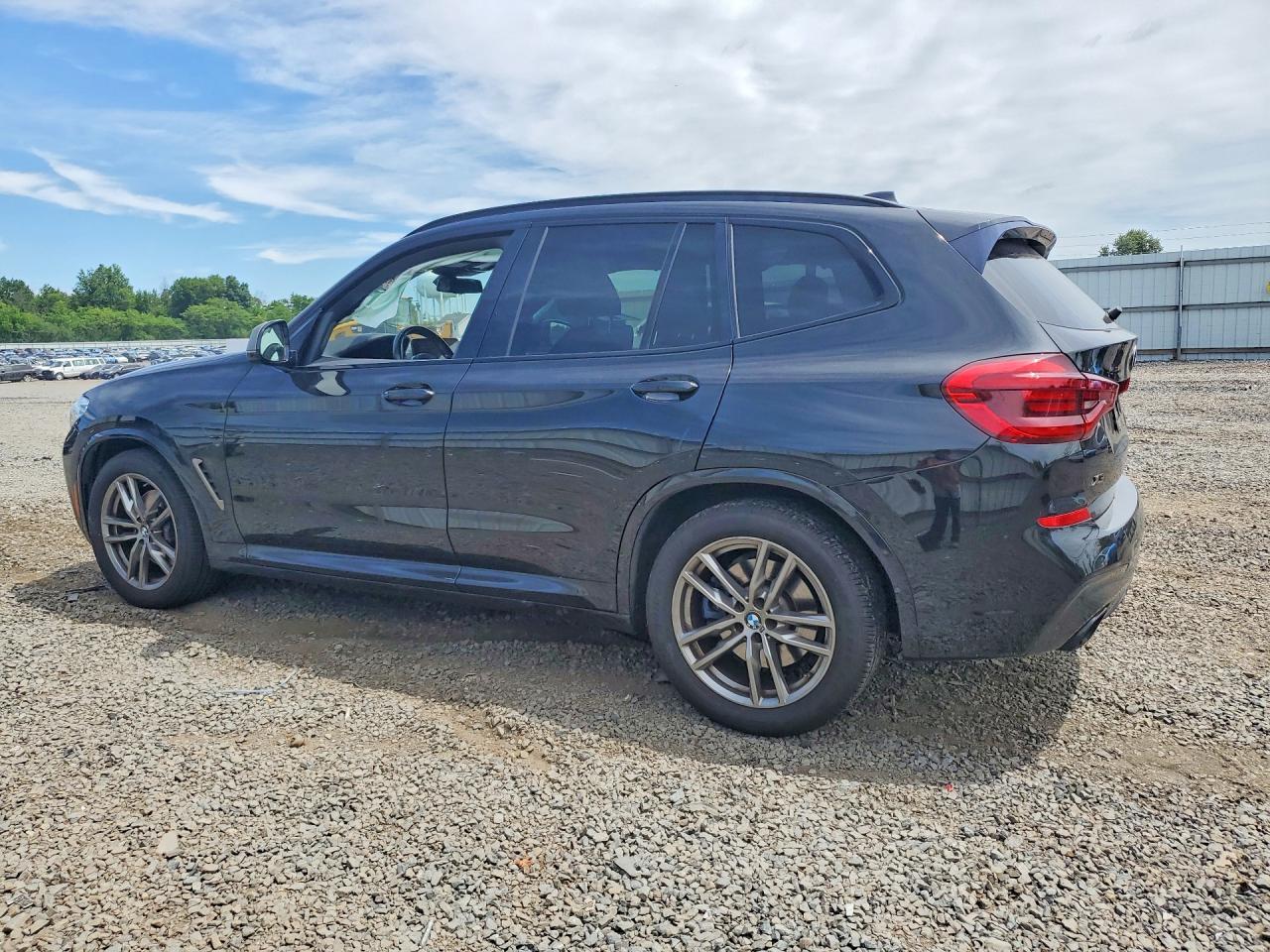 2020 BMW X3 xDrivem40I - Фото 2