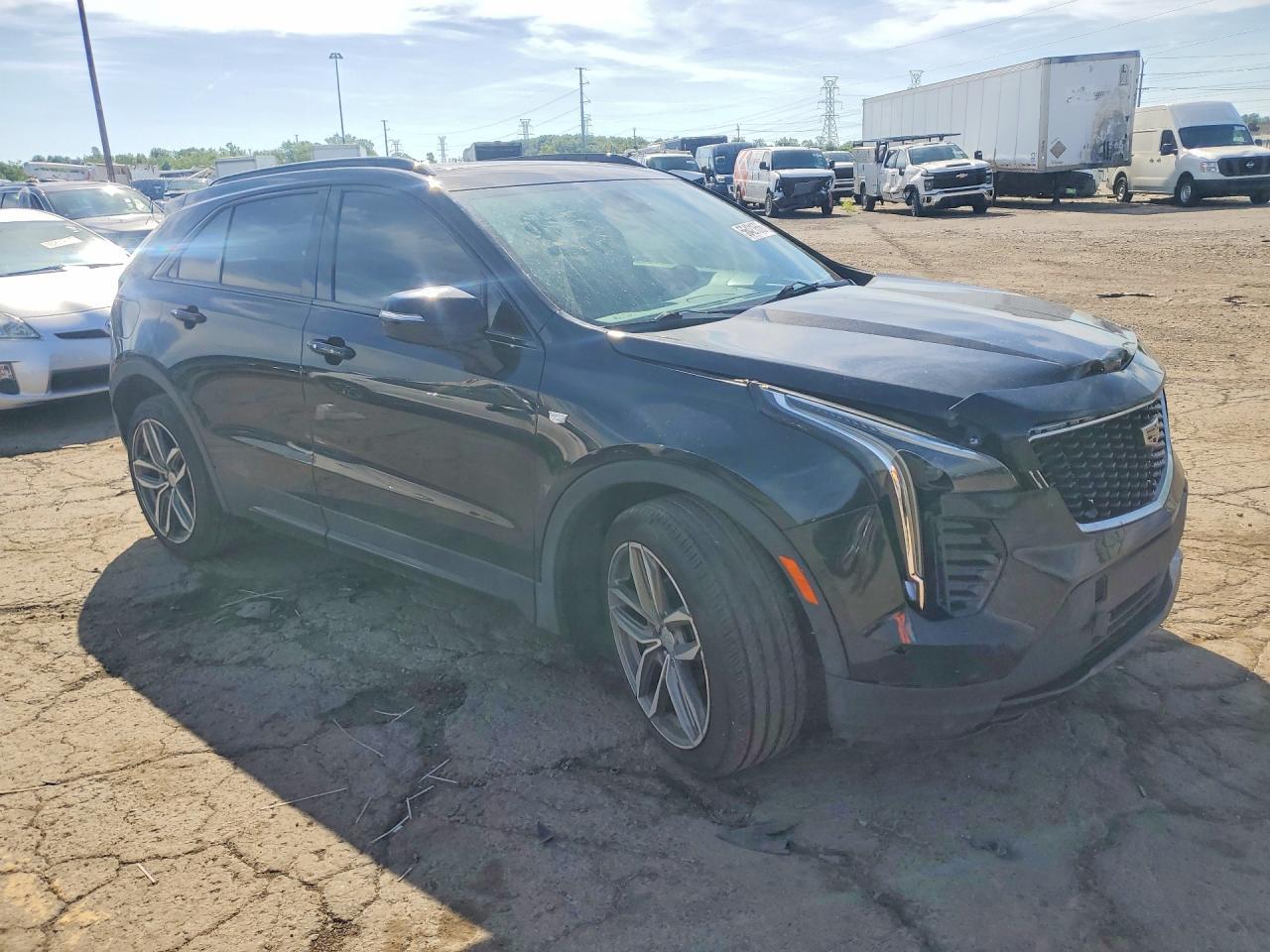 2019 Cadillac Xt4 Sport - Image 4