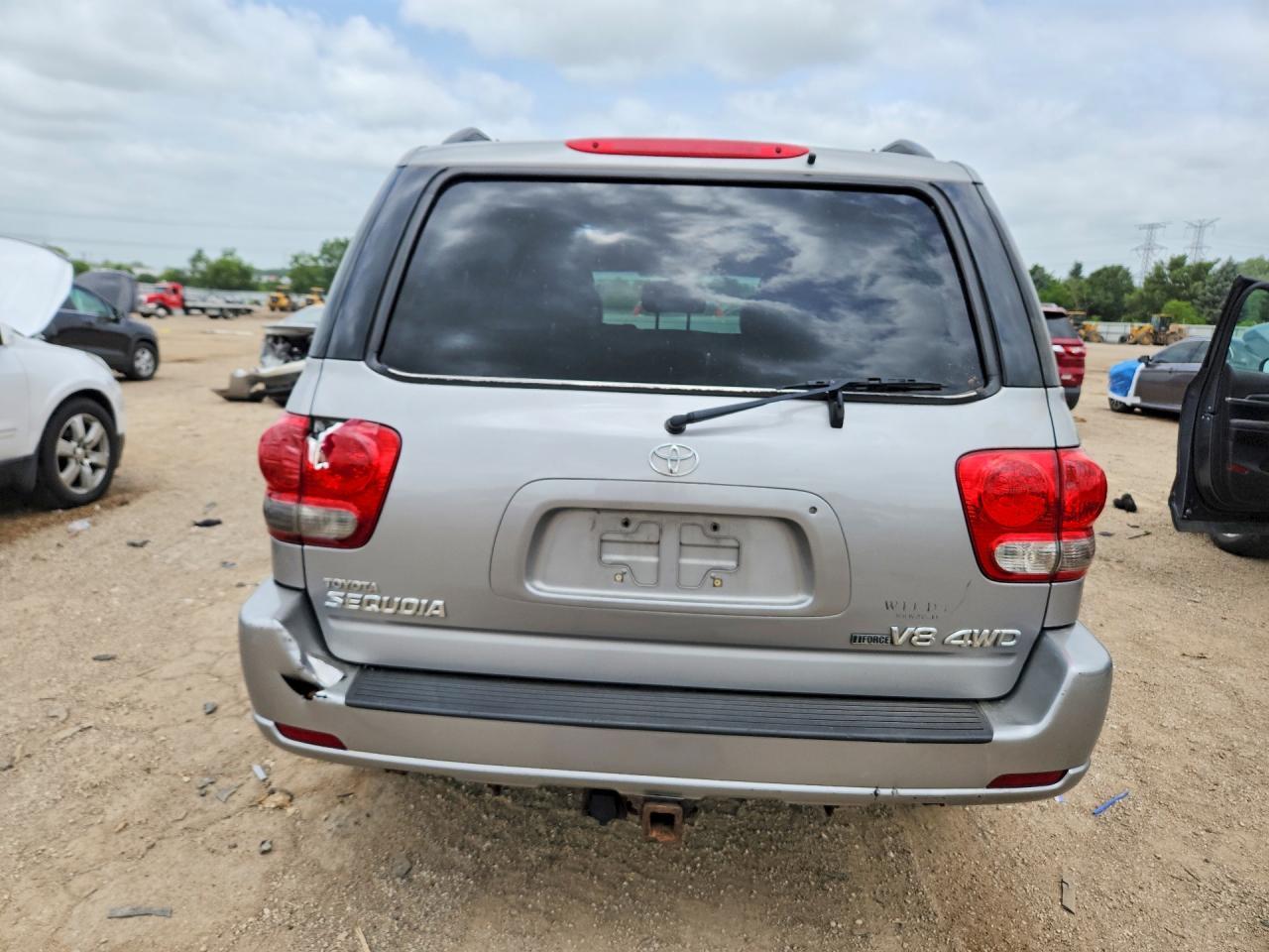 2005 Toyota Sequoia Sr5 - Image 6