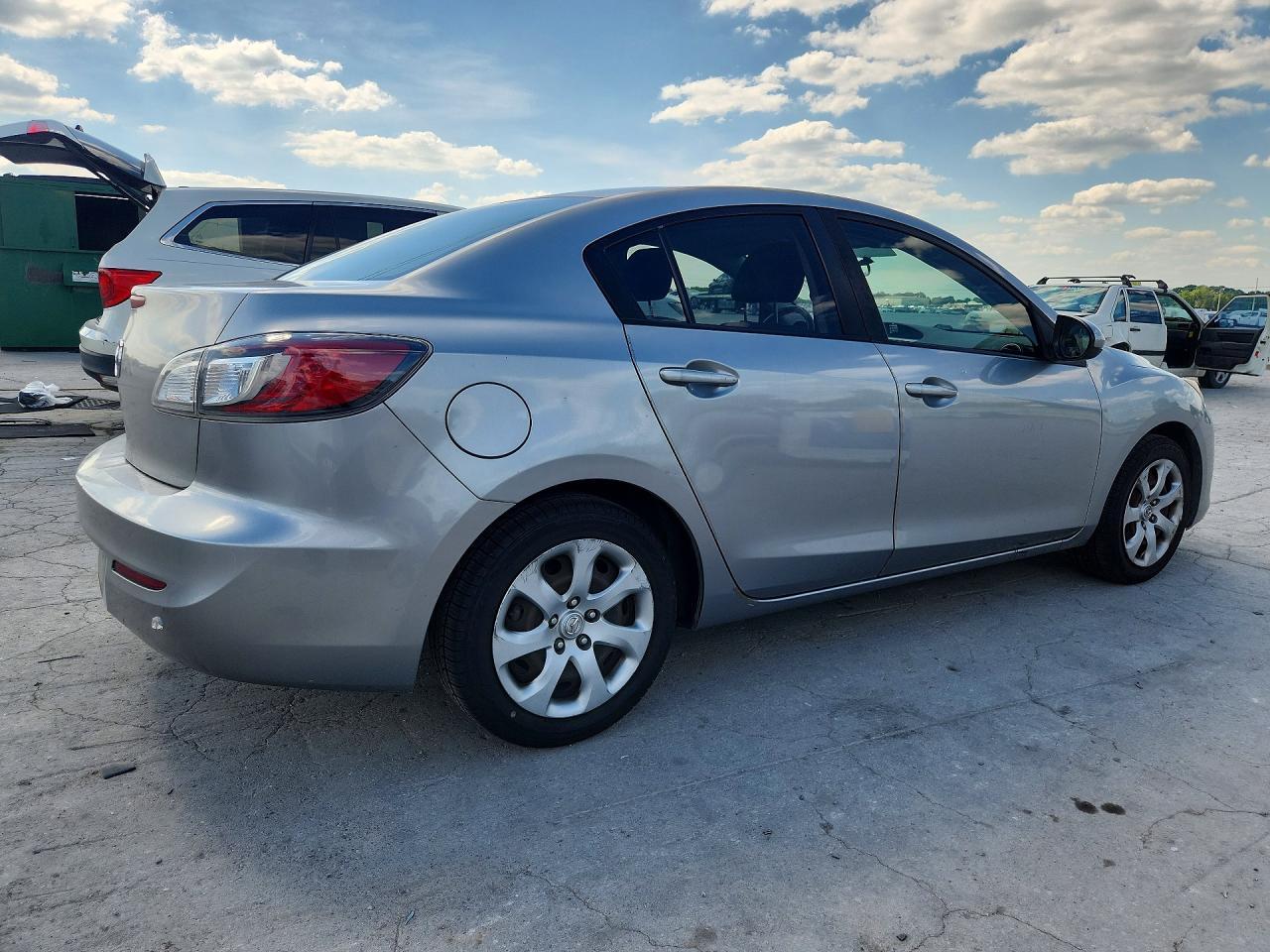 2012 Mazda 3 I - Фото 3