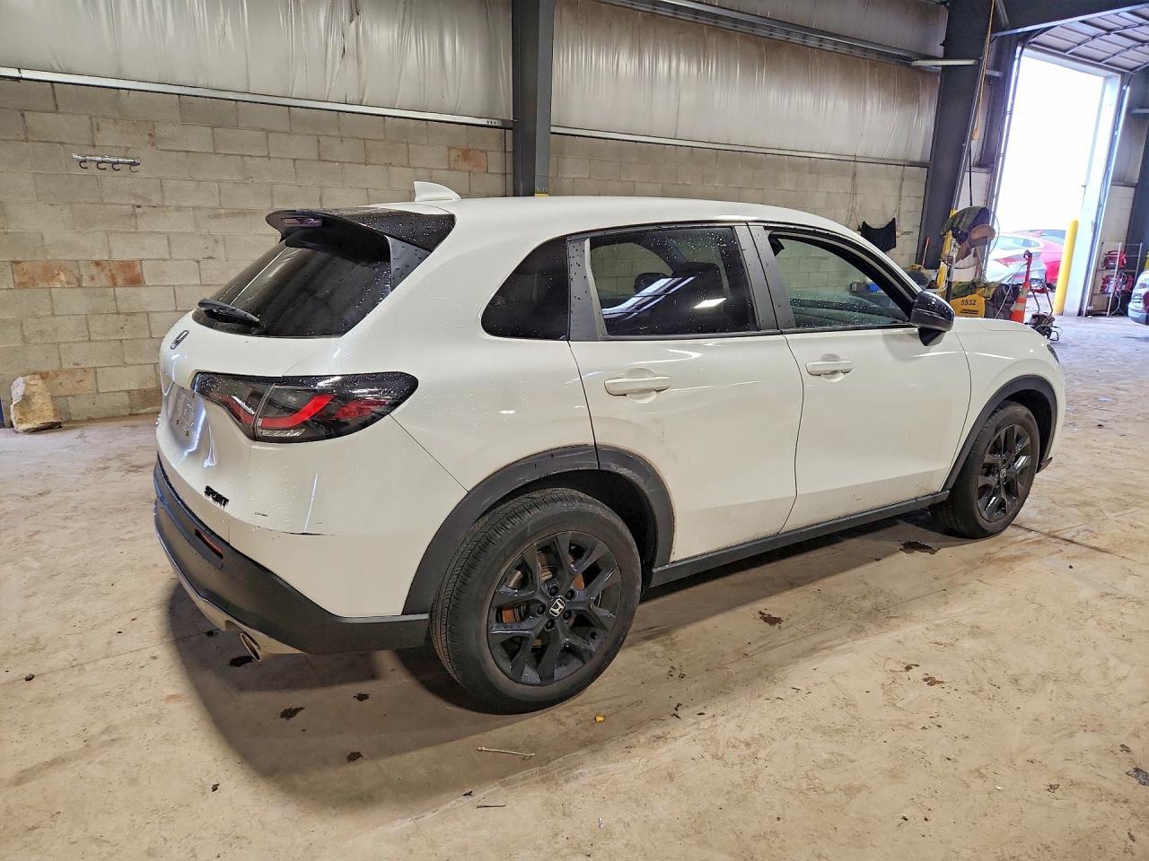 2025 Honda Hr-V Sport - Image 3