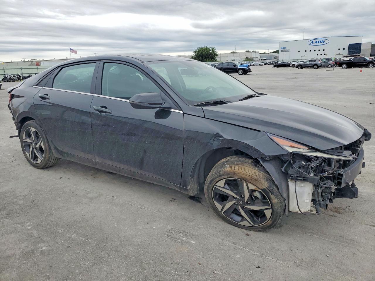 2023 Hyundai Elantra Limited - Фото 4