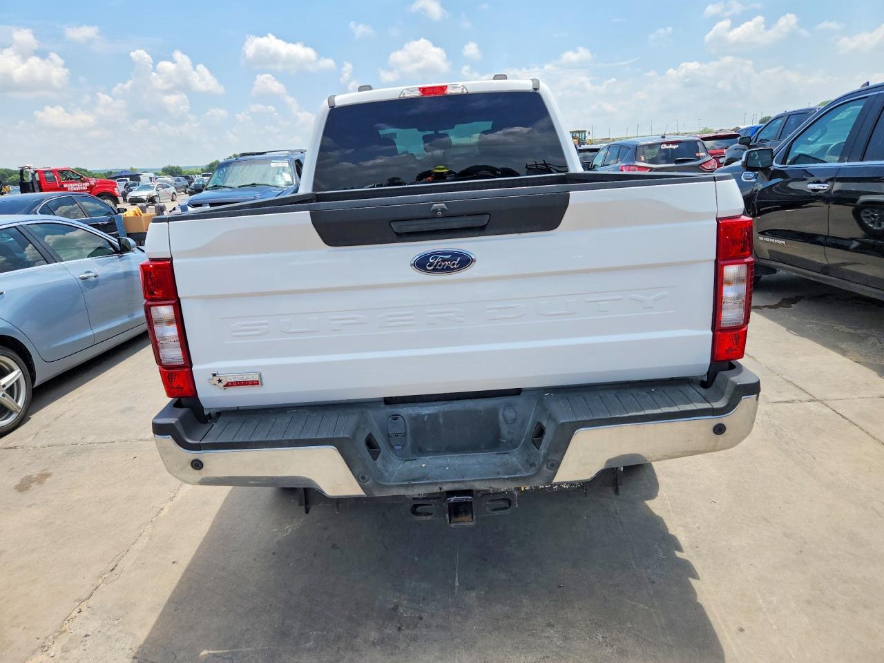 2022 Ford F250 Super Duty - Фото 6